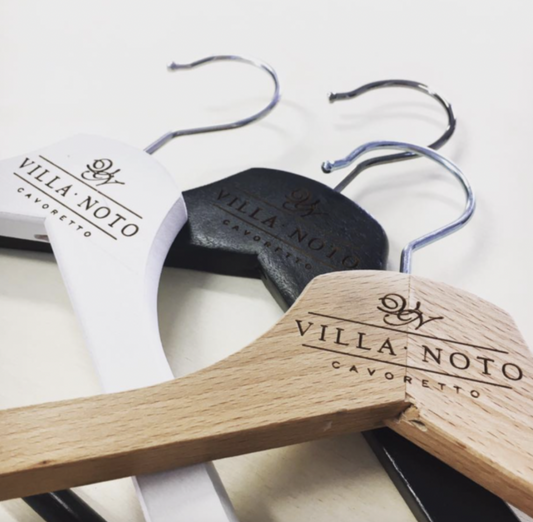 grucce in legno personalizzate con logo