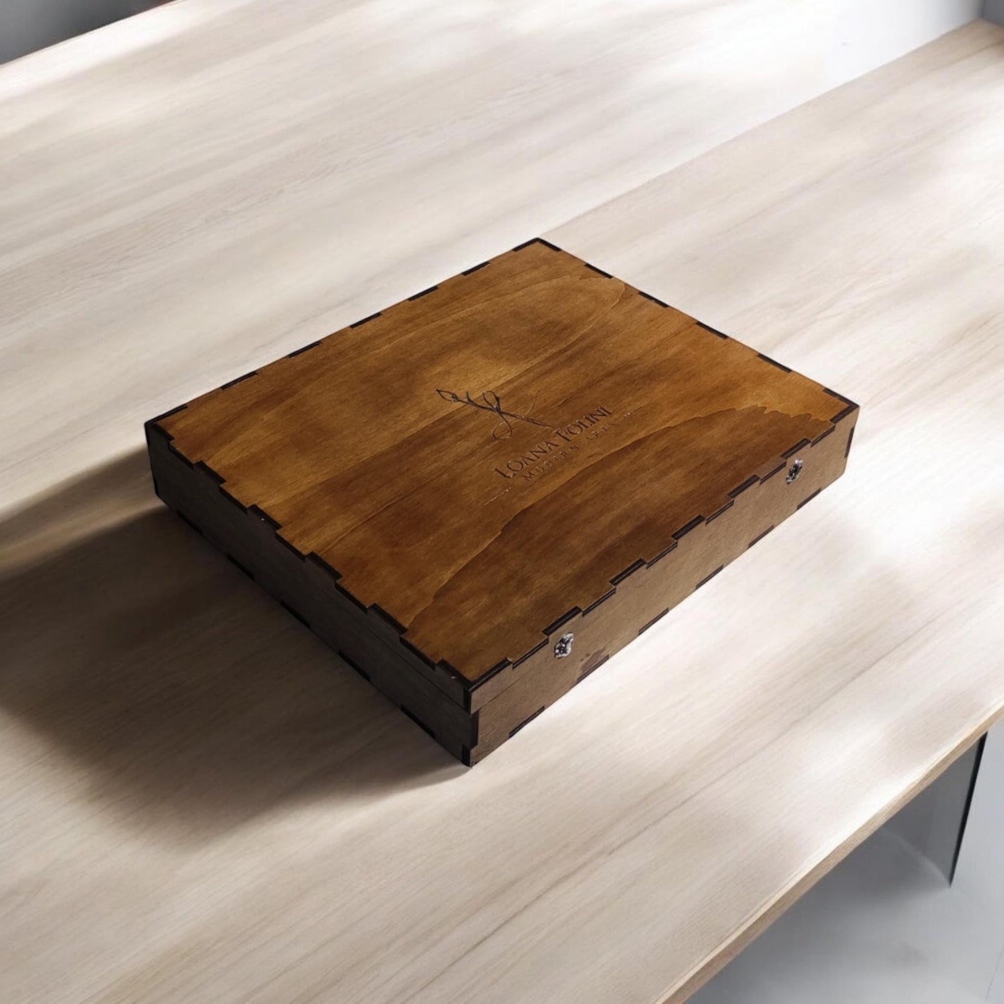 scatola in legno con denti personalizzata tramite incisione laser