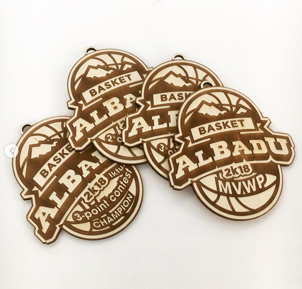 Medaglie personalizzate con logo aziendale, medaglie personalizzato in legno personalizzato, medaglie legno inciso 1-500pz