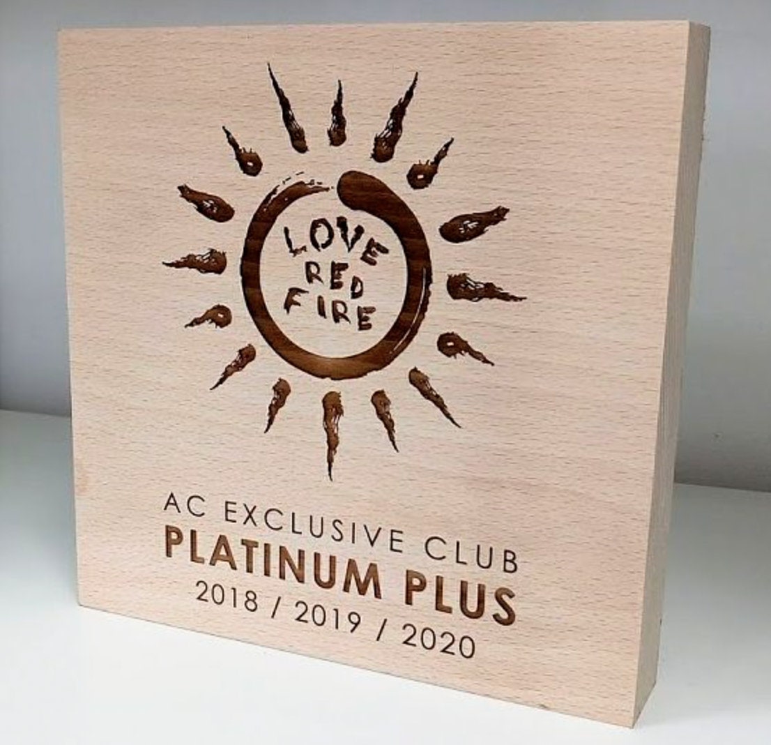 targa in legno personalizzato con incisione laser / Logo aziendale / Display market stall/ Display logo/ targa in legno incisa /