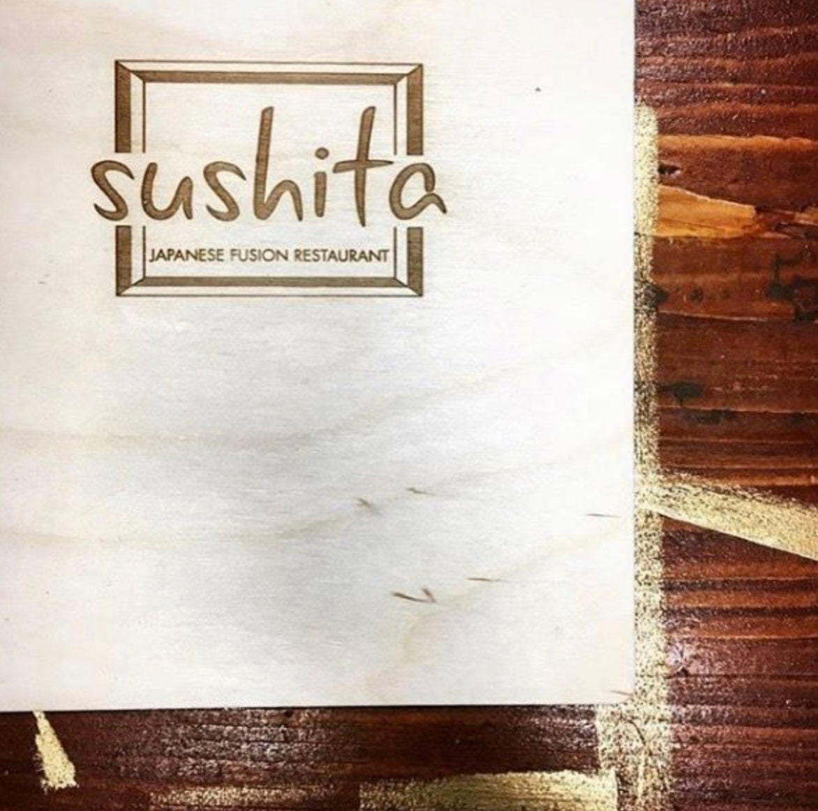 Portamenu 10-50-100 pz in legno naturale, mogano, ebano personalizzati con incisione laser logo ristorante con pinza portafogli economico