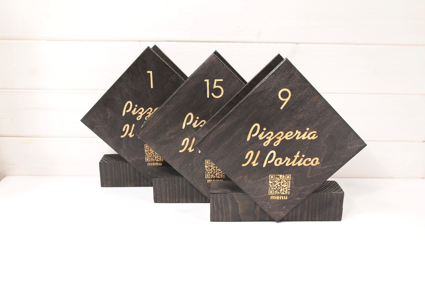 portatovaglioli qr code Portamenu 10-50-100 pz in legno naturale, mogano, ebano personalizzati con incisione laser logo ristorante economico