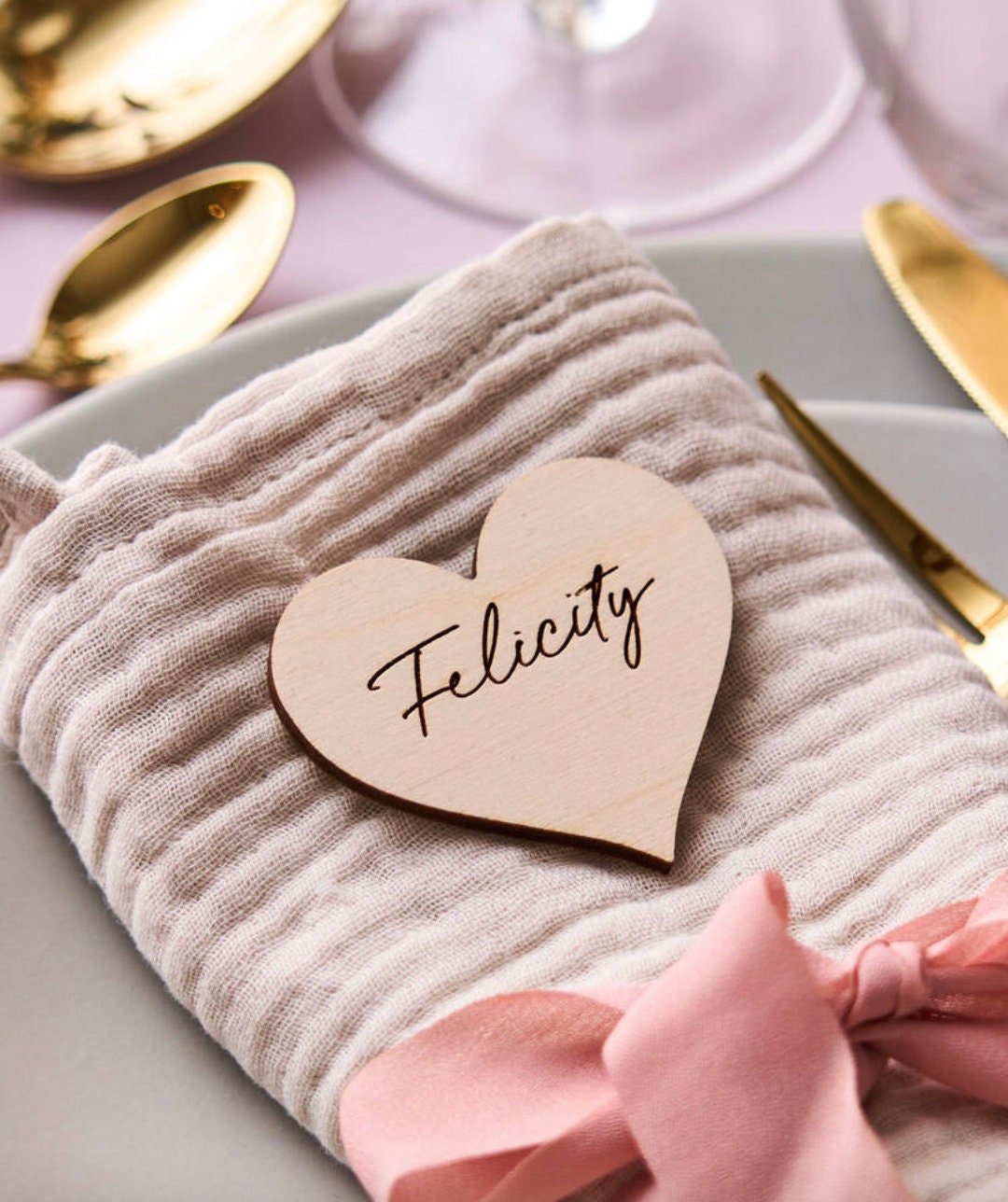 Tag / Segnaposto cuore in legno con scritta nome Battesimo / Matrimoni –  eclaserstudiostore