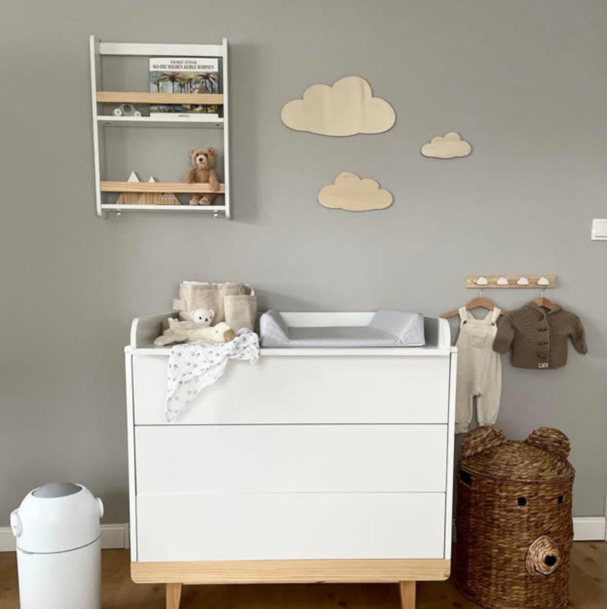 Decoro in legno - Set nuvole (5-pz.) decorazione in legno per bambini camera bambino in legno decorazione parete design kids nuvola