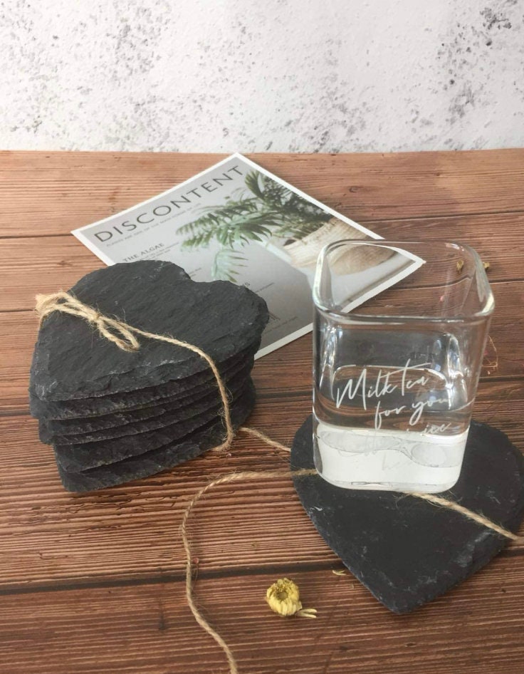 Sottobicchiere in Ardesia Naturale - a Forma di Cuore - 6 Pezzi 10x10cm personalizzati con incisione laser regalo casa nuova ristorante