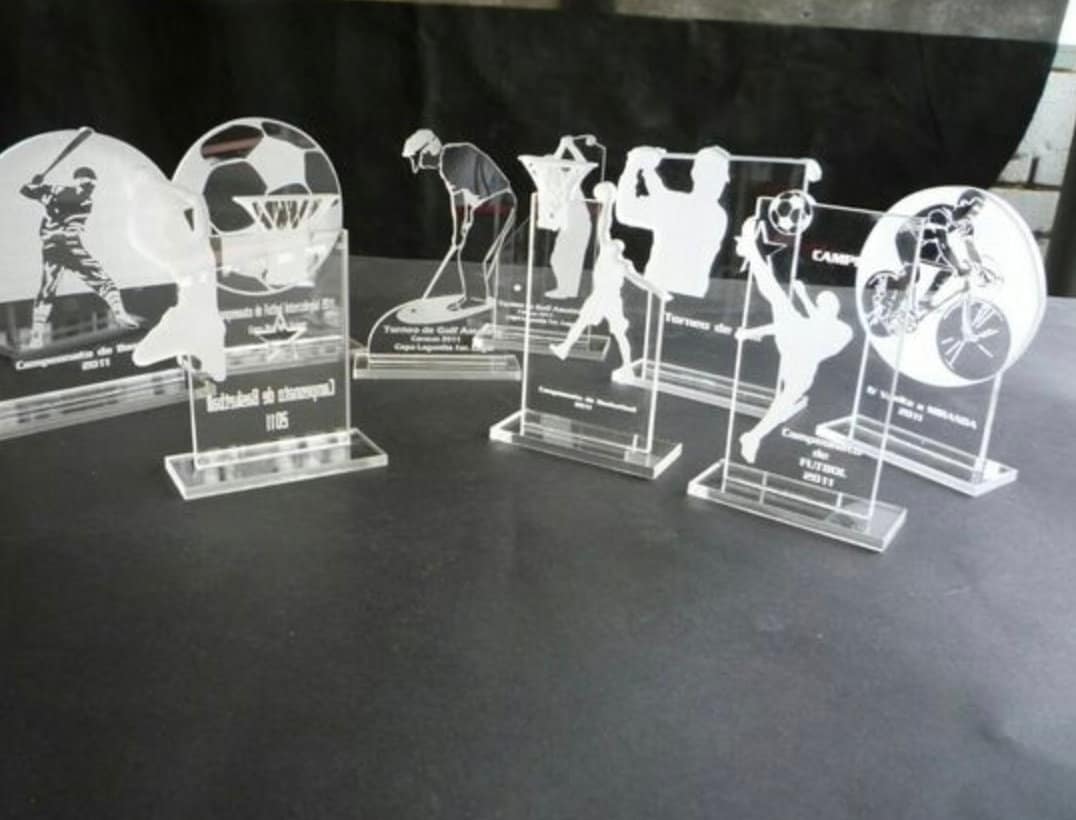 premio numero economici Mini premio acrilico inciso laser personalizzato premiazione coppa premio a forma di numero sagomato