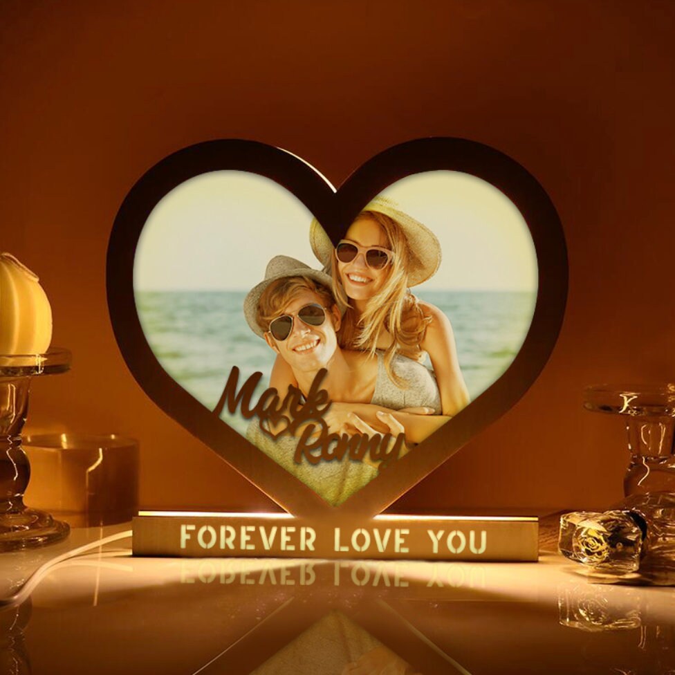 lampada personalizzata con fotografia taglio laser regalo per fidanzati san valentino lampada ti amo