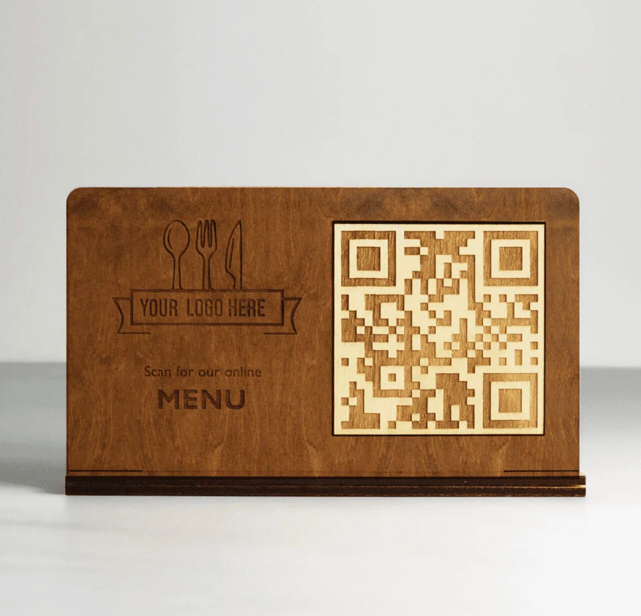 portamenu qr code Portamenu 10-50-100 pz in legno naturale, mogano, ebano personalizzati con incisione laser logo ristorante economico