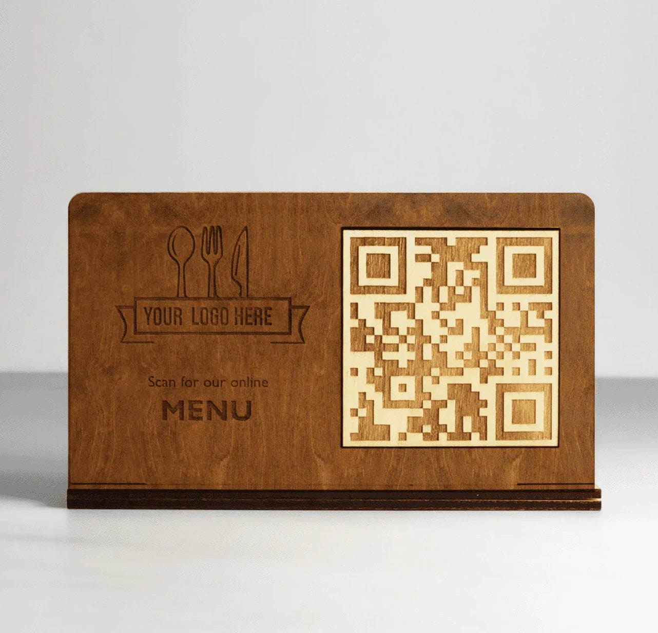 qr code da tavolo Portamenu 10-50-100 pz in legno naturale, mogano, ebano personalizzati con incisione laser logo ristorante economico