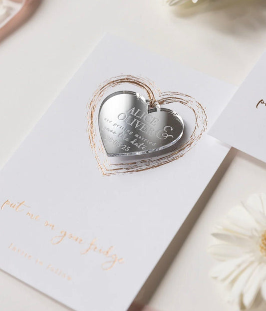 calamita cuore magnete personalizzato bomboniera in plexiglass specchiato rettangolare oro o argento Battesimo / Matrimonio / Nozze