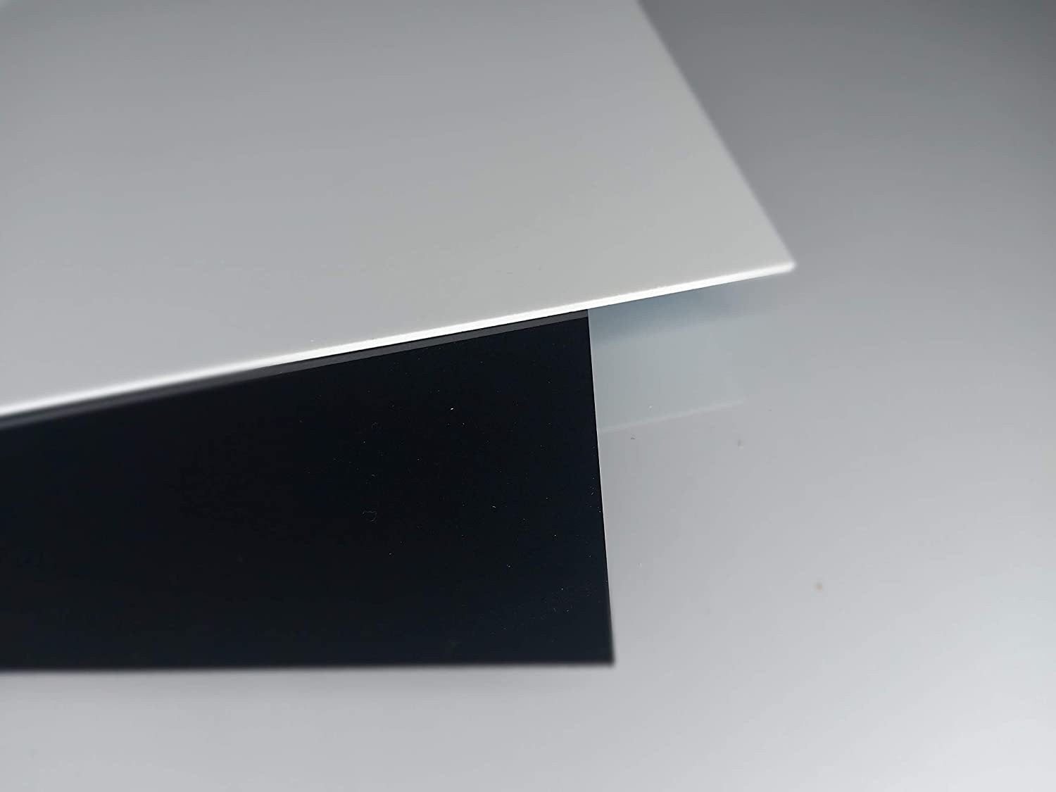 Pannello plexiglass trasparente 1 mm bianco o nero, plexiglass traspar –  eclaserstudiostore