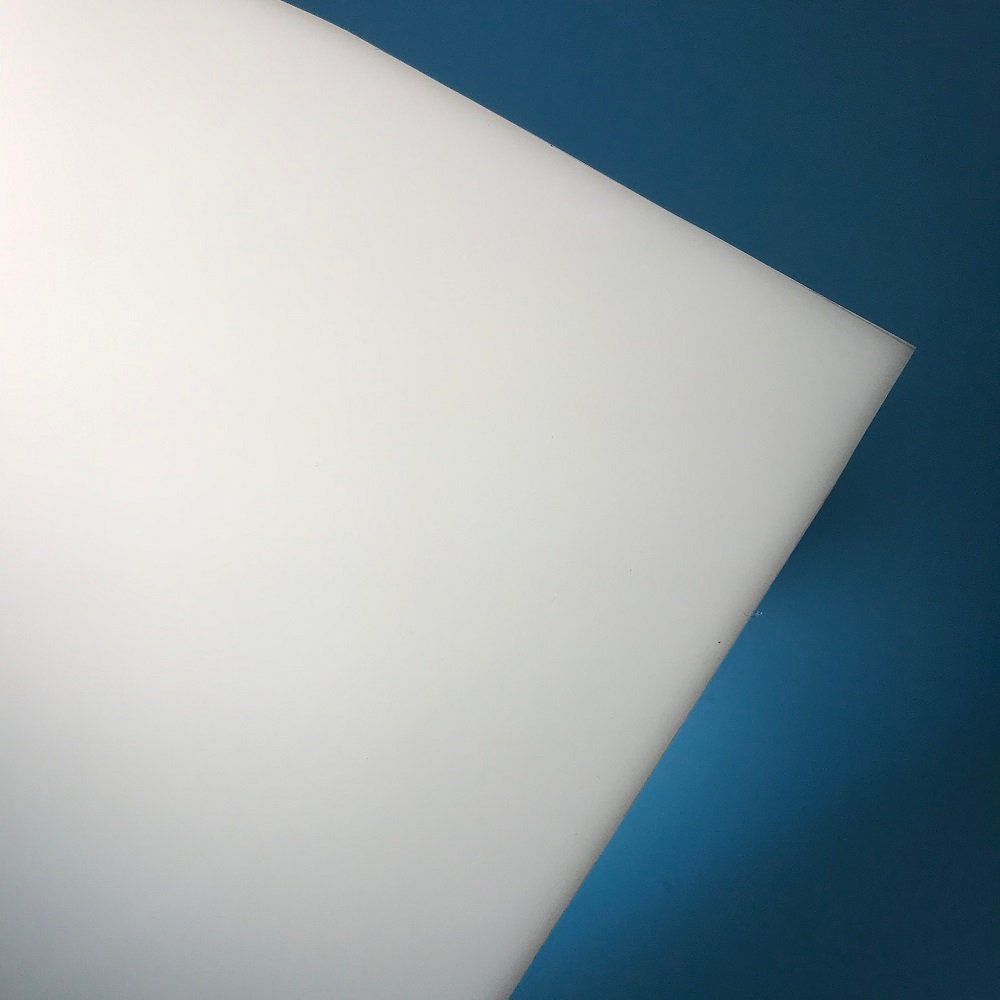 Pannello in plexiglass bianco latte coprente 4mm - realizzare progetti di design personalizzati, paravento, coperture, mensole, targa...