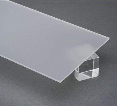 Plexiglass satinato da 2 lati, lastre da 3 mm, ideali per interior design, coperture, targhe, insegne, plexiglass colorato su misura