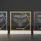 quadro in plastica con base bianca bianco argento , premio quadrato personalizzato abbinato a cornice flessibile in ottone, targa moderna