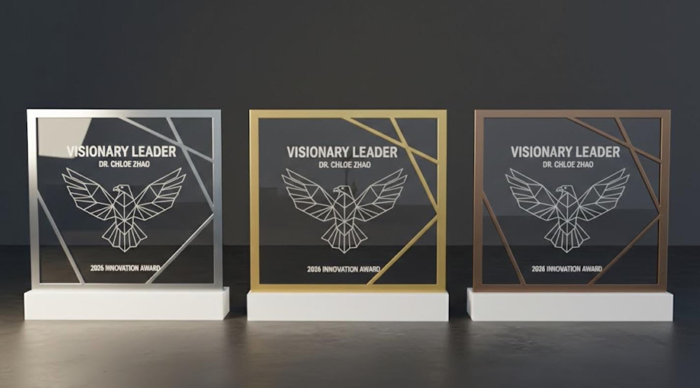 quadro in plastica con base bianca bianco argento , premio quadrato personalizzato abbinato a cornice flessibile in ottone, targa moderna