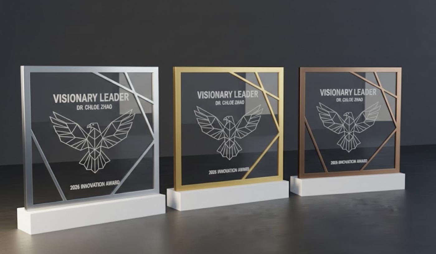 quadro in plastica con base bianca bianco oro , premio quadrato personalizzato abbinato a cornice flessibile in ottone, targa moderna