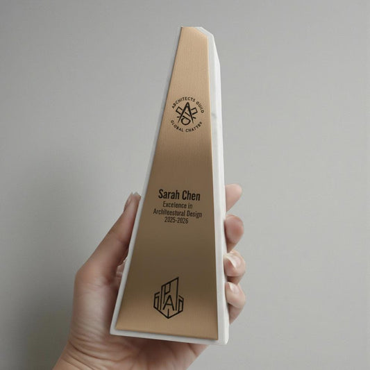 Premio personalizzato in stampa 3d effetto marmo e abs effetto bronzo: trofeo di riconoscimento aziendale inciso. effetto luxury
