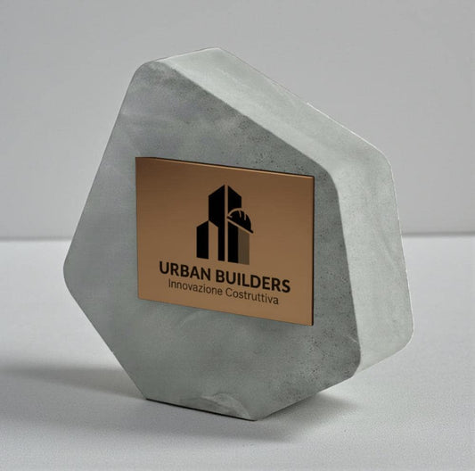 Premio personalizzato in stampa 3d effetto pietra e abs effetto bronzo: trofeo di riconoscimento aziendale inciso. effetto luxury