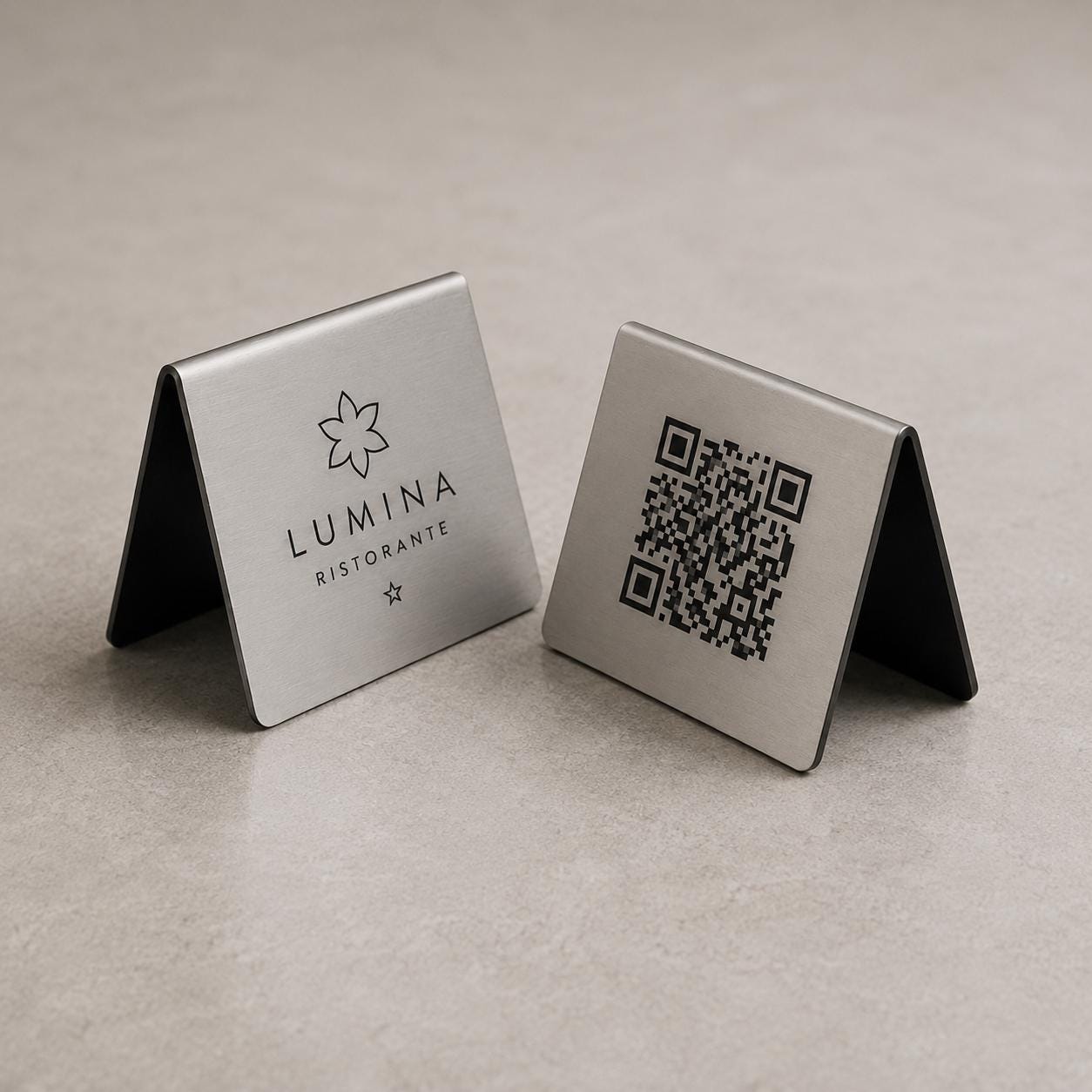 QR Code cavalierino in abs effetto ottone Personalizzato | Segnaposto Ristorante Elegante | Menu Digitale Menu Cavaliere qr