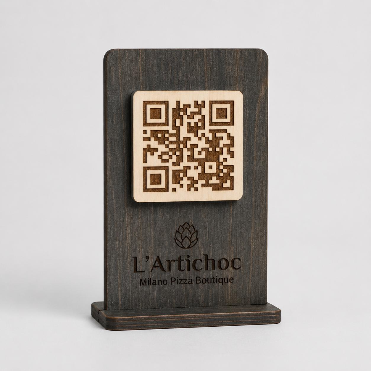Porta QR Code in legno personalizzato, segnatavolo inciso laser per menu digitale ristorante bar hotel