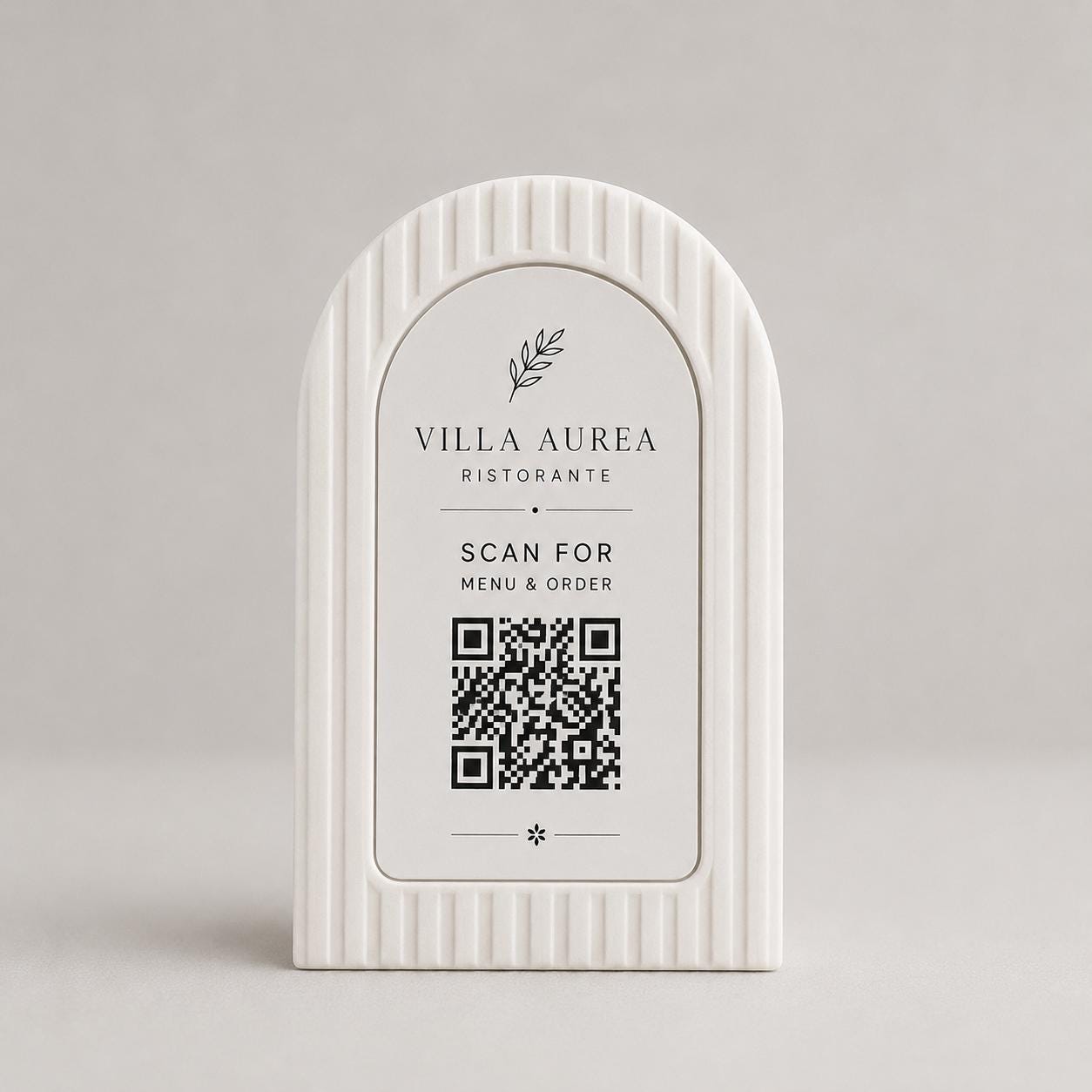 Qr code Linea japandi bianco sporco Espositore Menu QR Code in Stampa 3D e Lastra Incisa al Laser – Linea Japandi Minimal