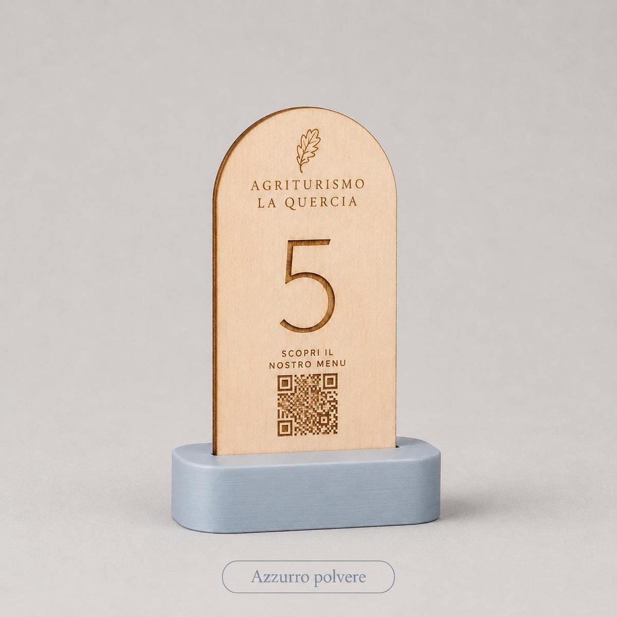 Portanumero incisoo al laser in legno Tavolo Azzurro con QR Code Personalizzato | Stand in Legno di Pioppo e Base 3D | Segnatavolo