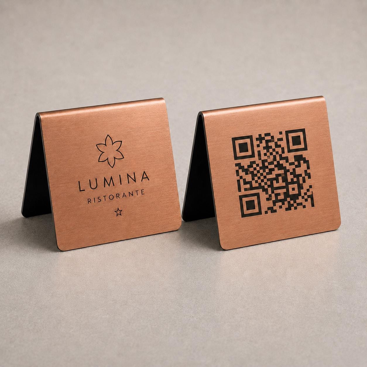 QR Code cavalierino in abs effetto bianco Personalizzato | Segnaposto Ristorante Elegante | Menu Digitale Menu Cavaliere qr