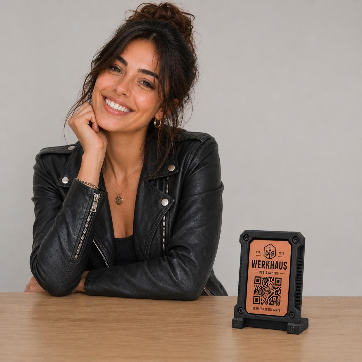 Porta QR Code Ristorante Stile Industrial rock hamburgeria rame | Segnatavolo Personalizzato con Logo Steakhouse e Birrerie | Supporto Menu