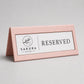Segnatavolo Reserved Personalizzato | Cartello Tavolo Riservato in Stampa 3D con Targhetta Rowmark Incisa | Table Sign per Ristoranti, hotel