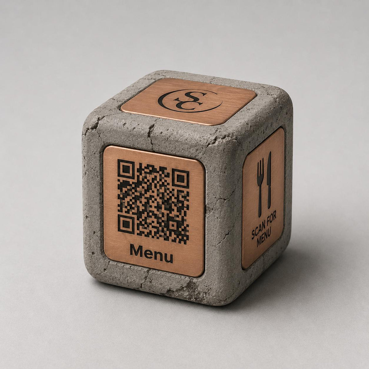 Cubo brutalista nero Espositore QR Code Personalizzato | Effetto cemento Menu Digitale, Social Media, Wi-Fi | Stampa 3D e Incisione Laser |