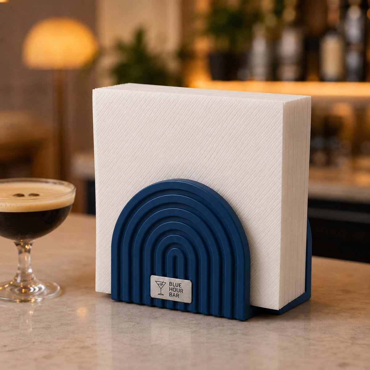 Portatovaglioli Design Moderno Plastica, Dispenser Tovaglioli Personalizzato Targhetta Incisa per Ristorante Bistro e Bar, Accessori Tavola