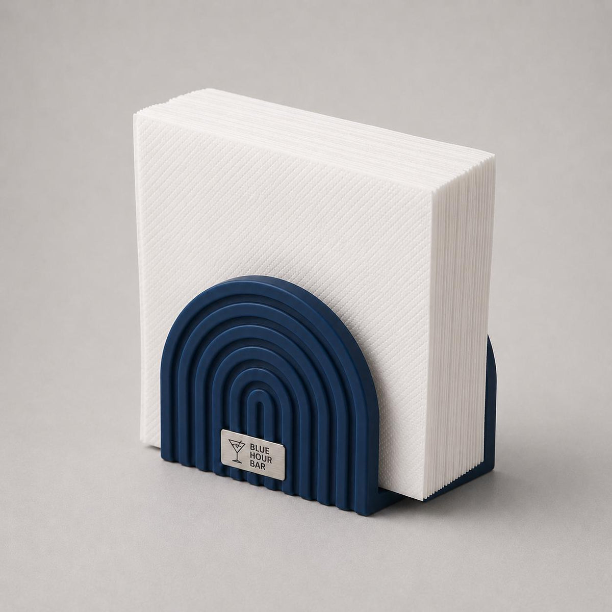 Portatovaglioli Design Moderno Plastica, Dispenser Tovaglioli Personalizzato Targhetta Incisa per Ristorante Bistro e Bar, Accessori Tavola