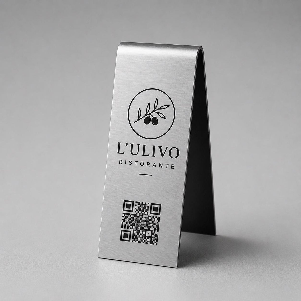 Espositore QR Code da Tavolo Oro Spazzolato Personalizzato, Portamenu a Cavalletto con Logo Inciso a Laser, Segnatavolo per Ristorante