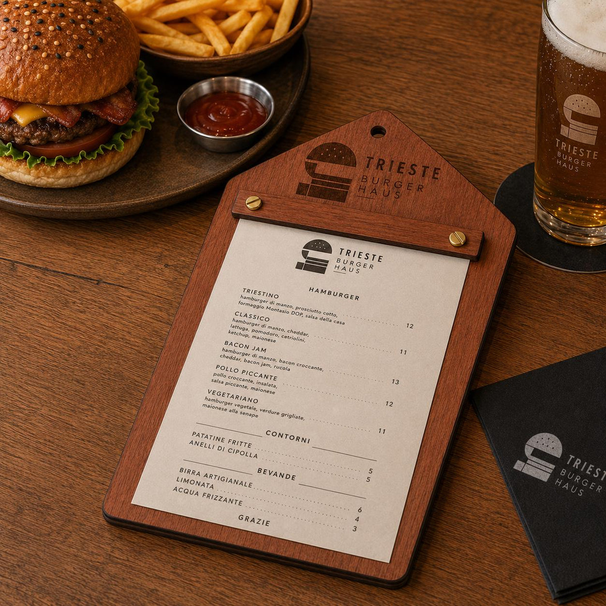 Portamenu in Legno pentagonale moderno ebano , Tavoletta per Ristorante mediterraneo, Clipboard Personalizzata Incisione Logo