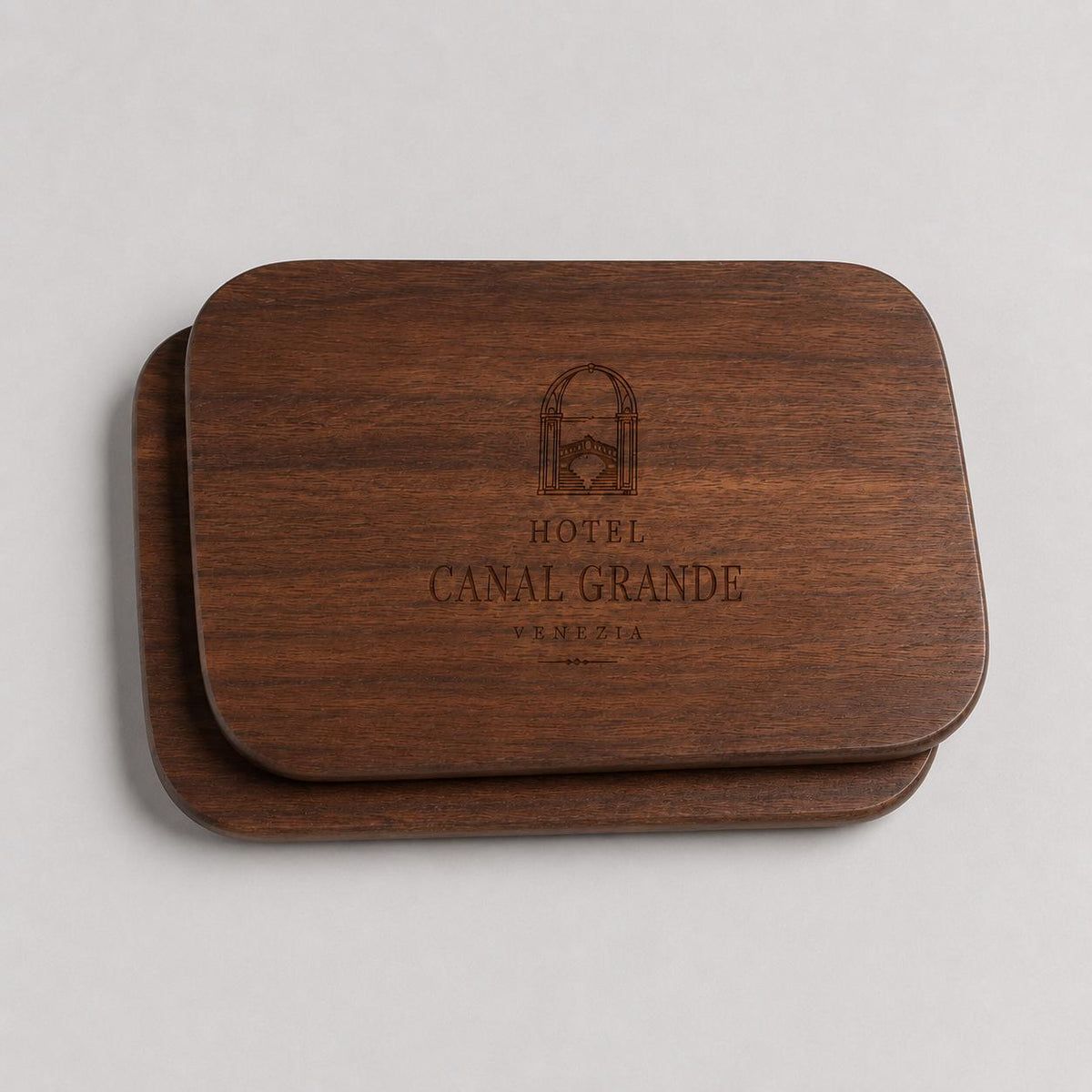Set di 4 taglieri in legno di acacia, 28 x 20 cm personalizzato con incisione laser. ideale per colazioni come bomboniera per regalo nozze
