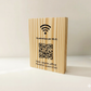 Totem in legno con QR Code inciso wifi  –Scansiona per il cartello WiFi - Cartello con codice QR in legno per l'accesso WiFi - Targa con codice QR WiFi in legno di quercia personalizzata - Cartello WiFi modificabile - QR per Business Cafe Hotel