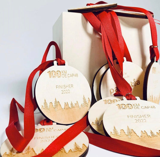10-100pz medaglie personalizzate in legno con incisione laser con nastro cordino per maratona basket calcio evento competizione