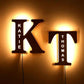 Nome dell'alfabeto in legno personalizzato, segno delle lettere / lampada da comodino, decorazione personalizzata della stanza