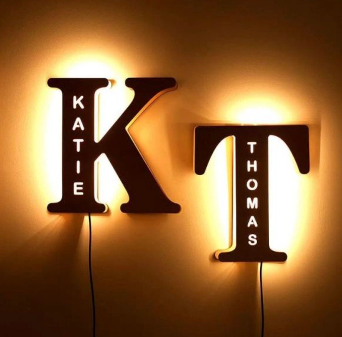 Nome dell'alfabeto in legno personalizzato, segno delle lettere / lampada da comodino, decorazione personalizzata della stanza