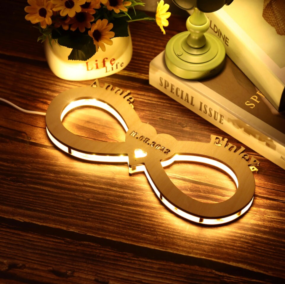lampada infinito personalizzata con fotografia taglio laser regalo per fidanzati san valentino lampada ti amo lampada san valentino