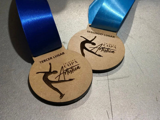 medaglie in mdf legno con incisione laser per competizione medaglia green ecologica personalizzate per gare competioni corse maratone