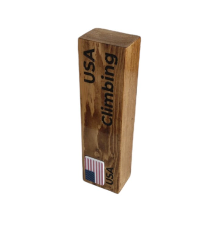 coppe premiazioni trofei personalizzati in legno con incisione laser per maratona basket calcio evento competizione